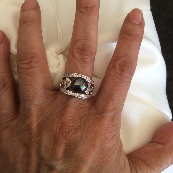Sterling Silver Rainbow Black Pearl Ring - Picture 10 of 12